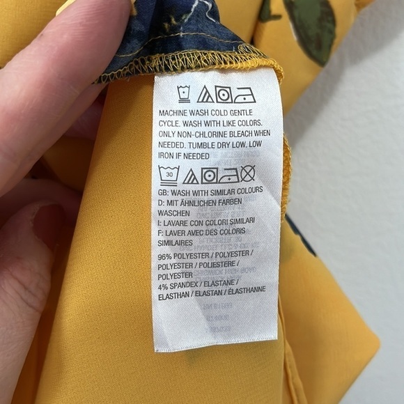 Laurie Felt Los Angeles Yellow Floral Dolman Sleeve V neck Tunic Blouse - Picture 4 of 6